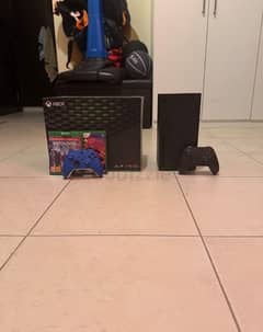 xbox series x brand new 1 tb with 2 controllers plus cds