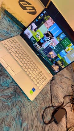 HP-LAPTOP 15 - dw4xxx