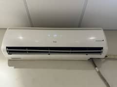 TCL 1.5 ton Inverter Ac for sale in running condition