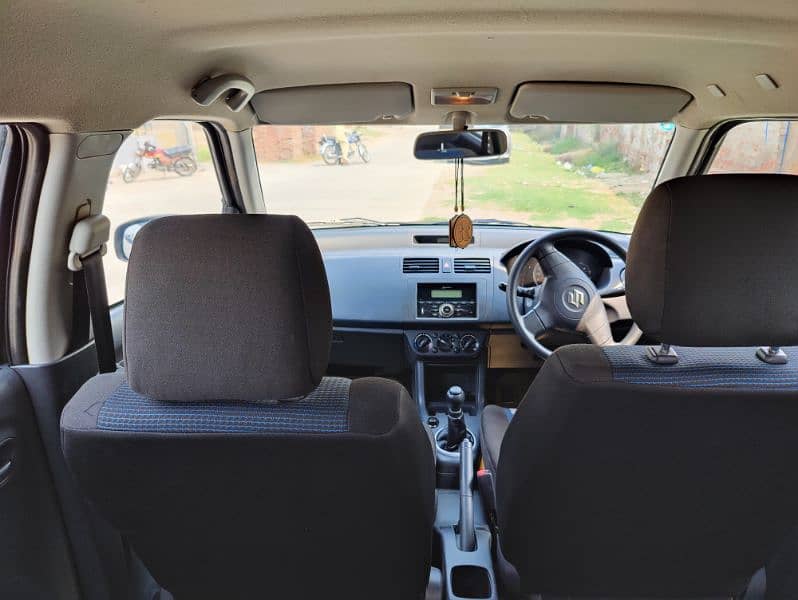 Suzuki swift 2015 Model 5