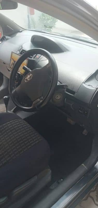 Toyota Vitz 2007 6