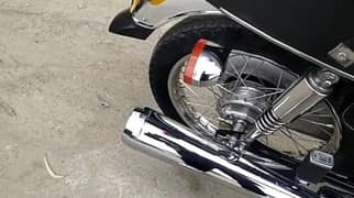 Honda 125 cc 0328/97/25/287/urgent for sale model 2006