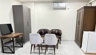 Luxury the royal Mall one bed Furnished apartment available for rent