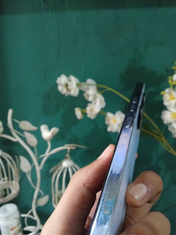 Tecno Camon 20 Panel need to replace 4