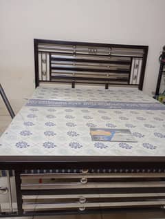 new iron bed