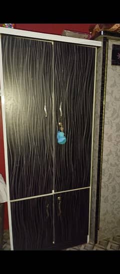 kid's wardrobe