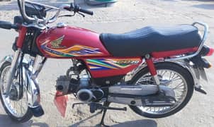 Honda 70 motorcycle urgent for sale 03267576455