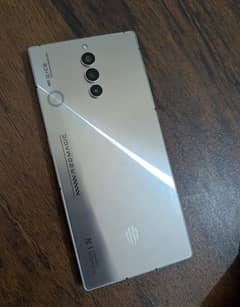 REDMAGIC 8s PRO