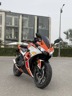 400 CC Dual Cylinder Fully Loaded one hand use Heavy Bike for sale
