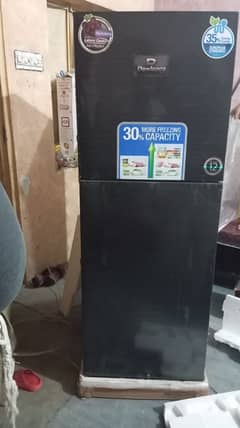 refrigertor medium size