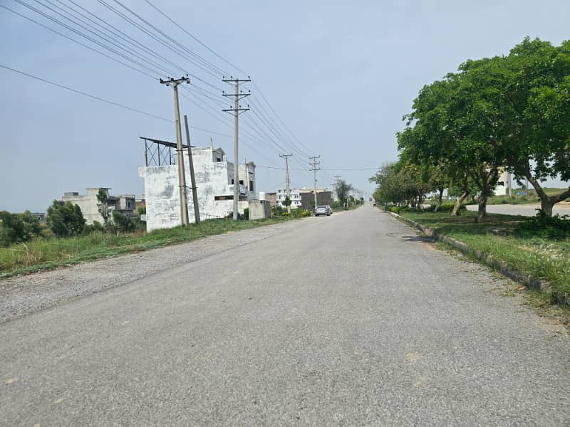 8 Marla Plot with Back open and 3rd to Double Road Ideal location access and approach for sale 3