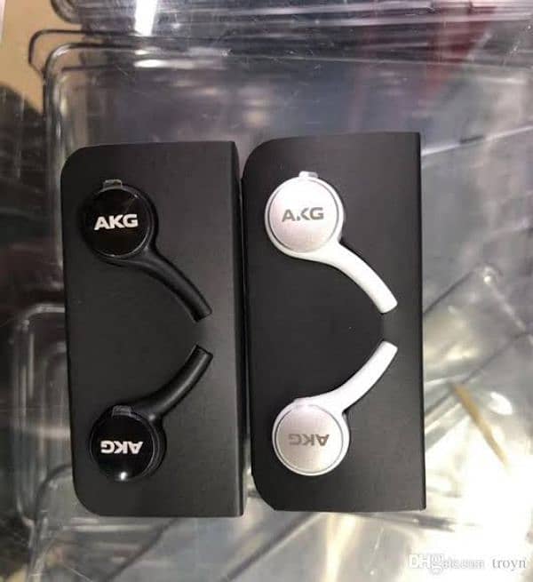 SAMSUNG s10+ box pulled original akg handfree fully  new 1