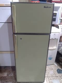 Dawlance Fridge, For Sale, in good condition, running condition
