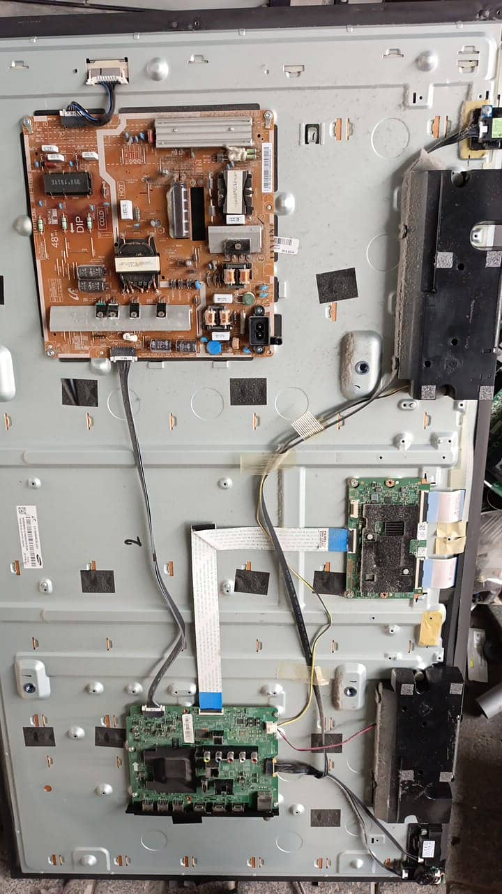 LCD. LED Repairing Call. 03332613082 Karachi Home Services 2