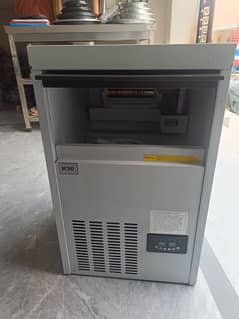Ice cube machine