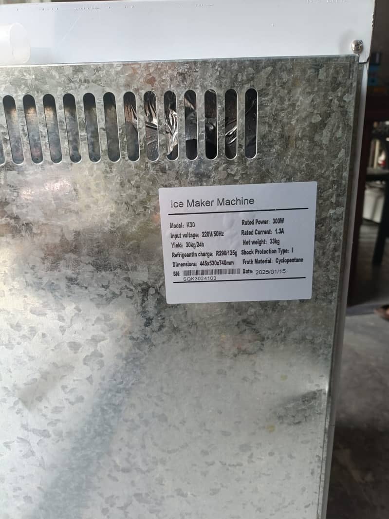 Ice cube machine 2