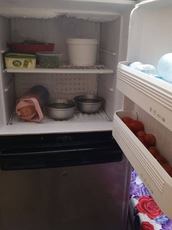 Orient Fridge good in condition, working condition. 2