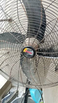 Royal fan few months used copper winding