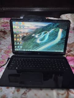 touch and type hp with original charger box bhi shayad ho
