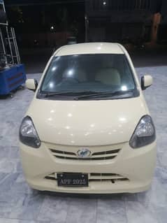 Daihatsu Mira 2011
