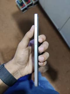 f21 pro