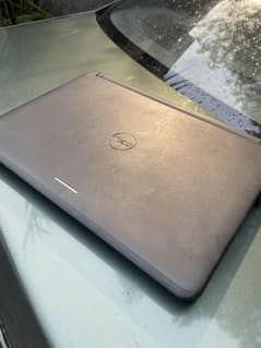 Dell latitude 3350