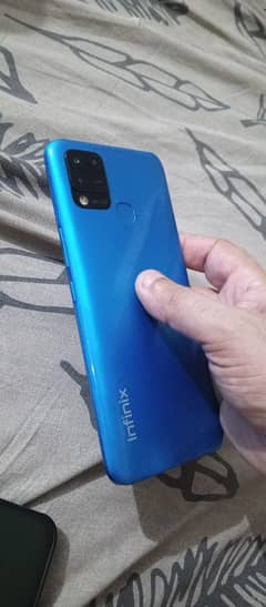 Infinix hot10s 6/128 with box 6000mah battery just glass crack baki ok
