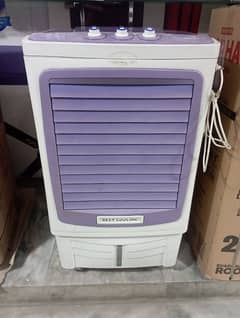 cooler with cool bottles