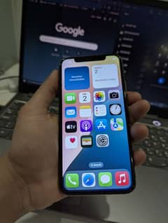 iPhone Xs GOLD Non PTA Factory Unlocked