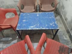 بہترین لوہے کی چادر کی بنی ہوی مظبوط ٹیبلز براے فروخت ہ