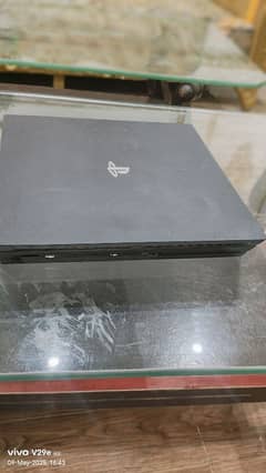 play station 4 pro 1tb
