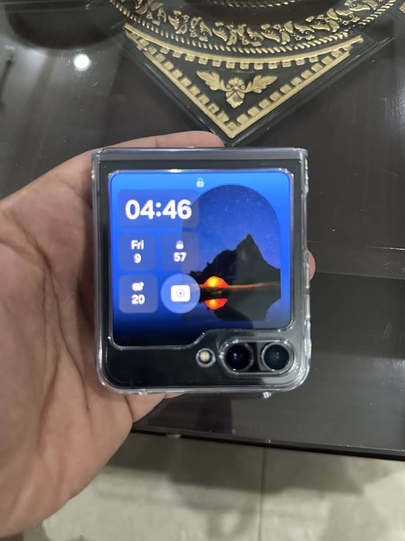 Flip 5 non pta 10/10 condition 1 month use 6