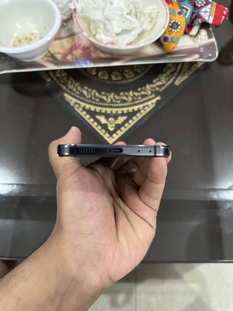 Flip 5 non pta 10/10 condition 1 month use 3