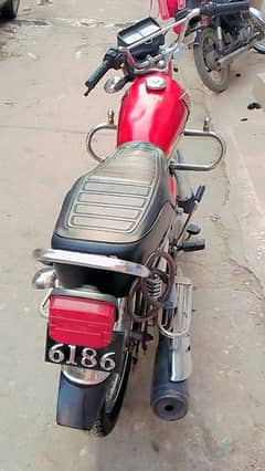 Model 2015 Red Colour