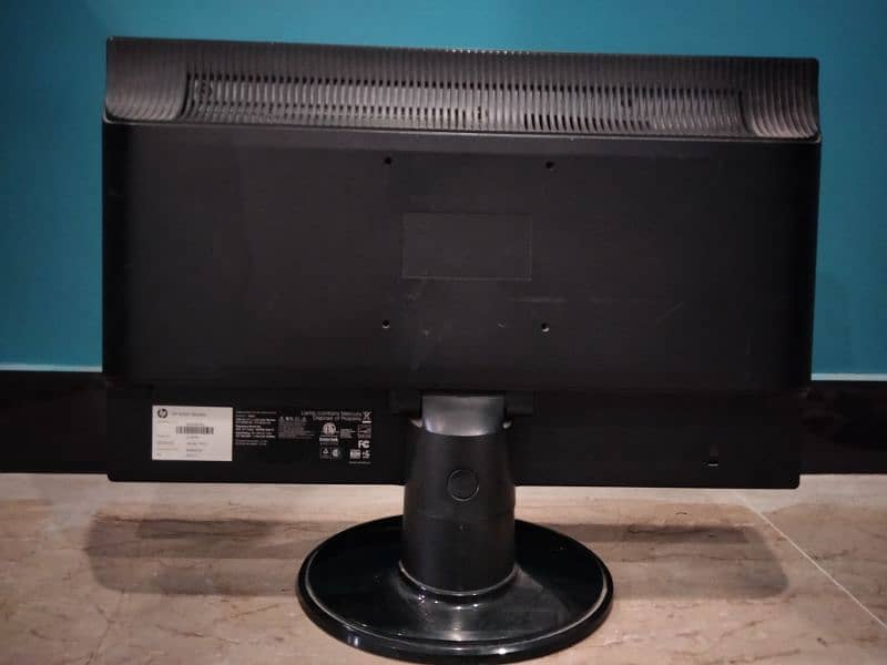HP LCD FOR COMPUTER USE 1
