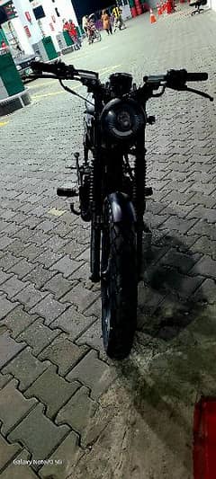 cafe race scrambler