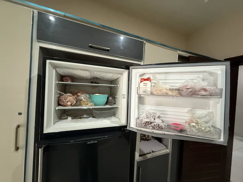 New condition grey black clr company Dawlance 3