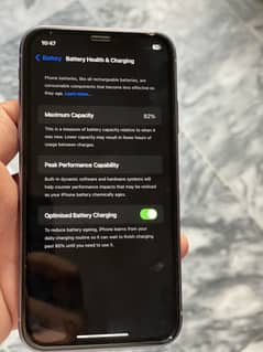 I phone 11 128 gb jv 10/10 condition
