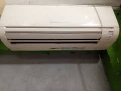 1.5 tan Mitsubishi Ac