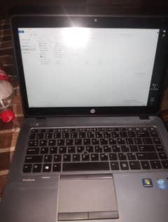 Laptop for sal Hp condition 10 by 10 teach secreen