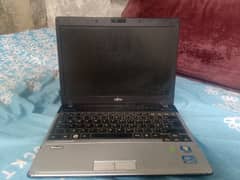 Fujitsu corei3
