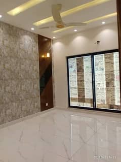 Brand New Portion For Rent Only 6 Months Used Out Standing Fully Tiled Floor On The 80 Fit Double Rood Out Class Location