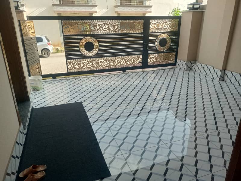 CBR twon phase 2 kanal plot for sale A block 0
