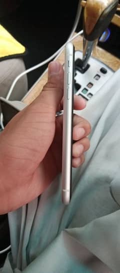 iphone XR 128 jb factory unlocked