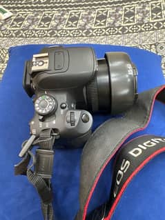 Cannon 700D
