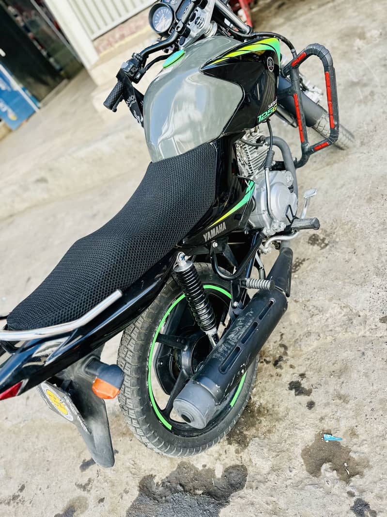 Yamaha YBR G 125cc 2024 3