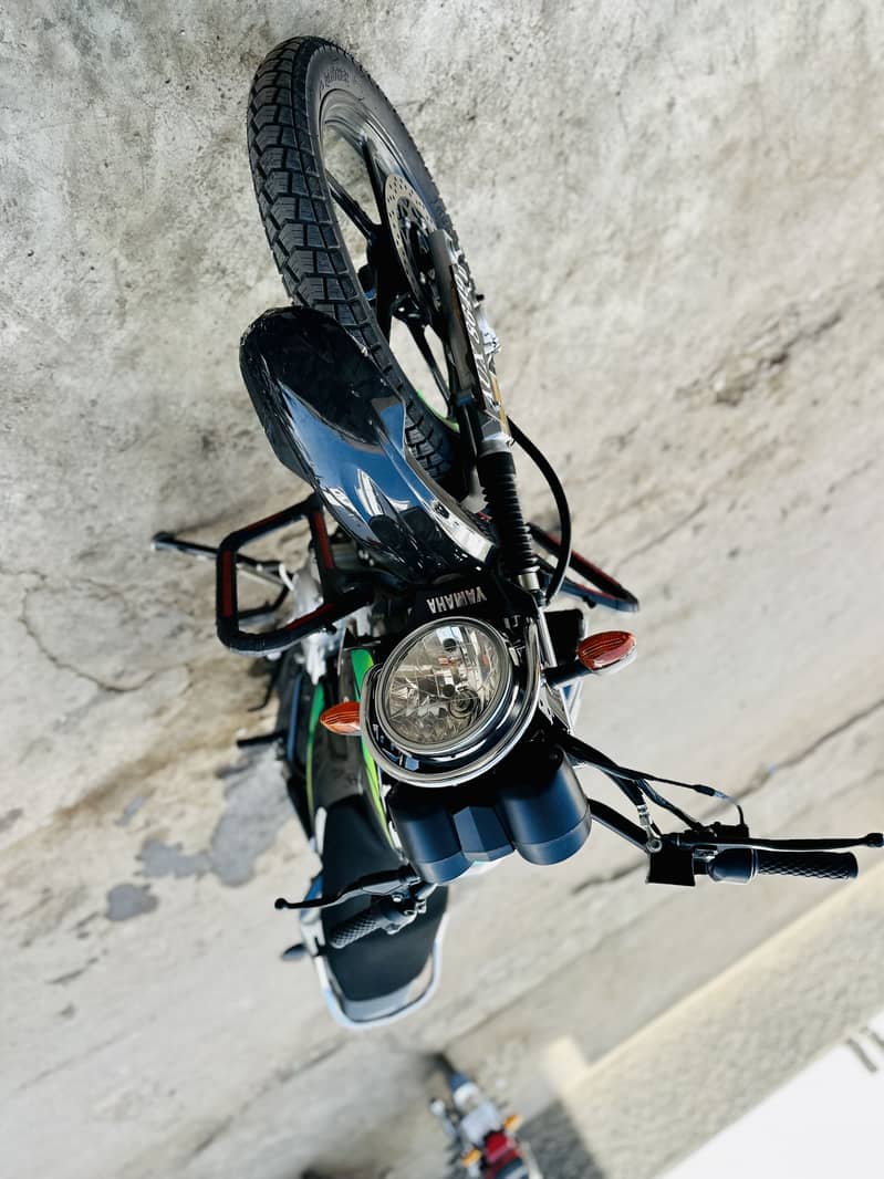 Yamaha YBR G 125cc 2024 4