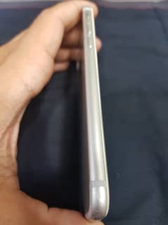 iphone 7 128gb PTA Aaproved