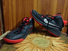 Nike Youth 5Y Shoes – Black/Reflect – Great Condition