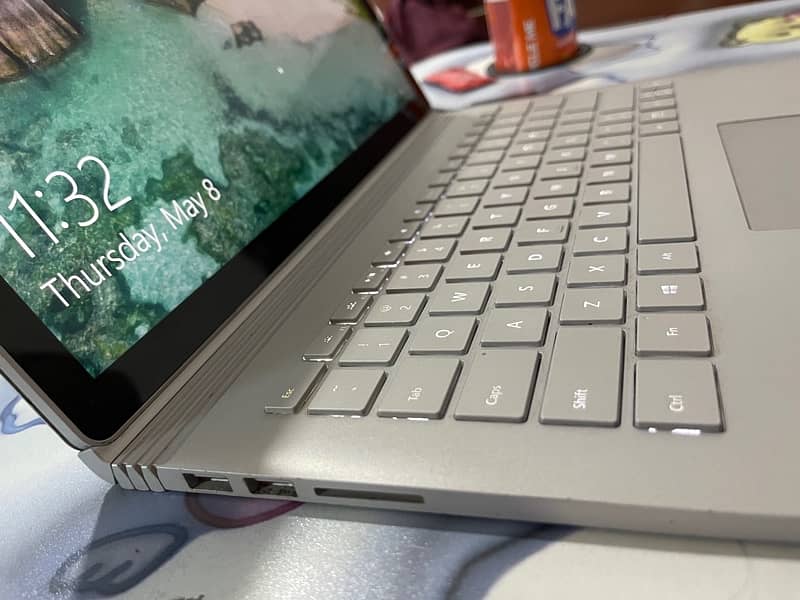 Microsoft Surface Book 2